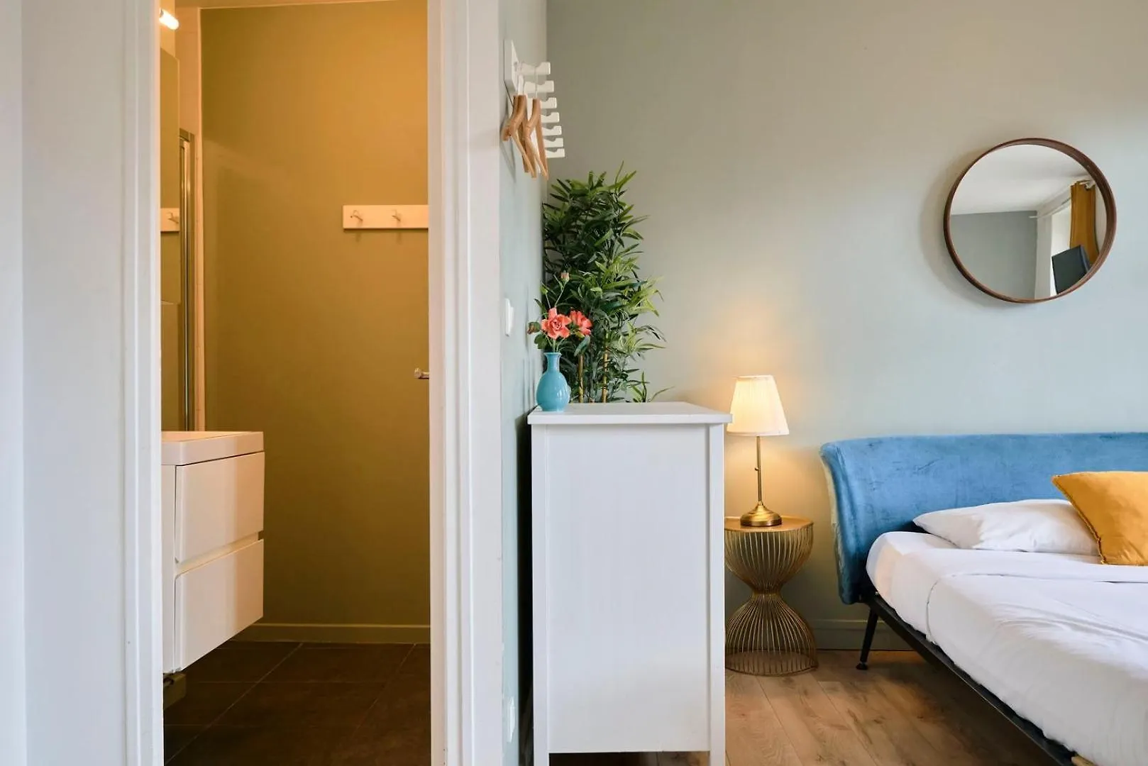 Studio Tout Equipe, Proche Gares Lille Apartment