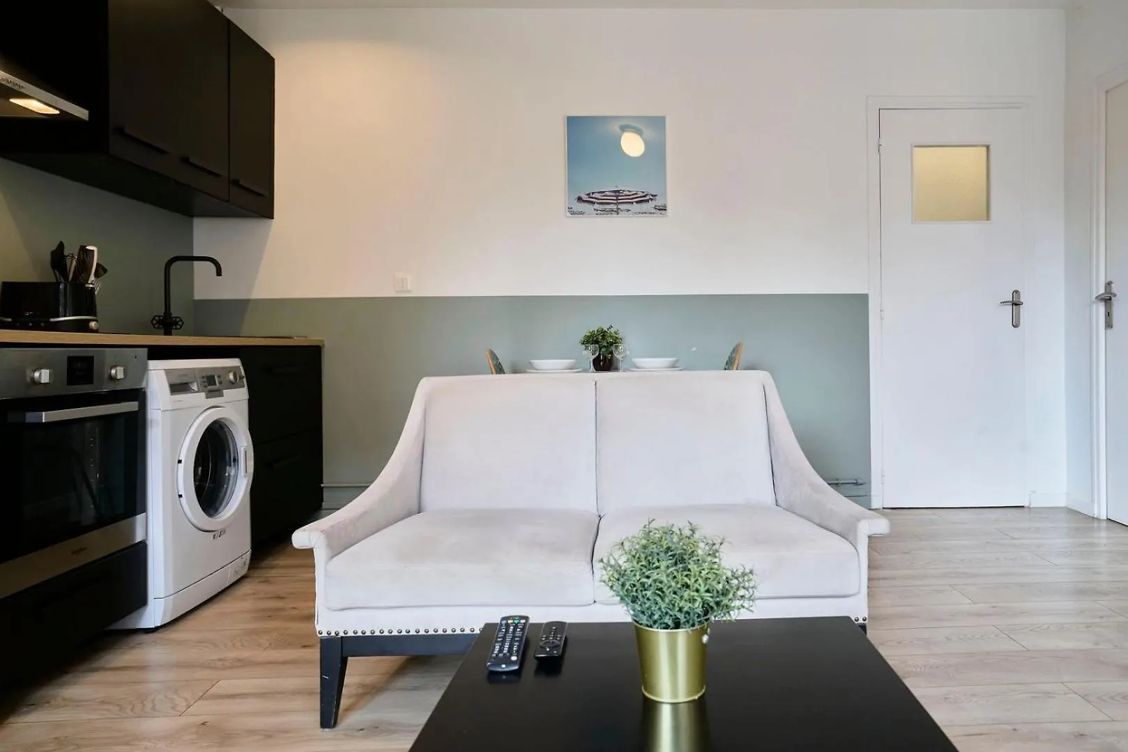 Studio Tout Equipe, Proche Gares Lille Apartment